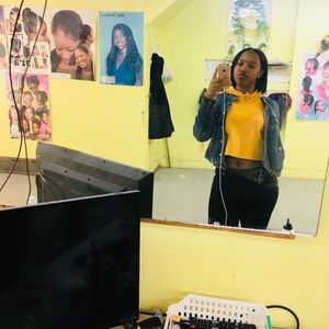 Meet your Posher, Malika